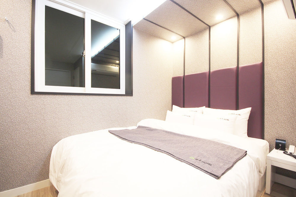 Haru Hotel Gimhae Экстерьер фото