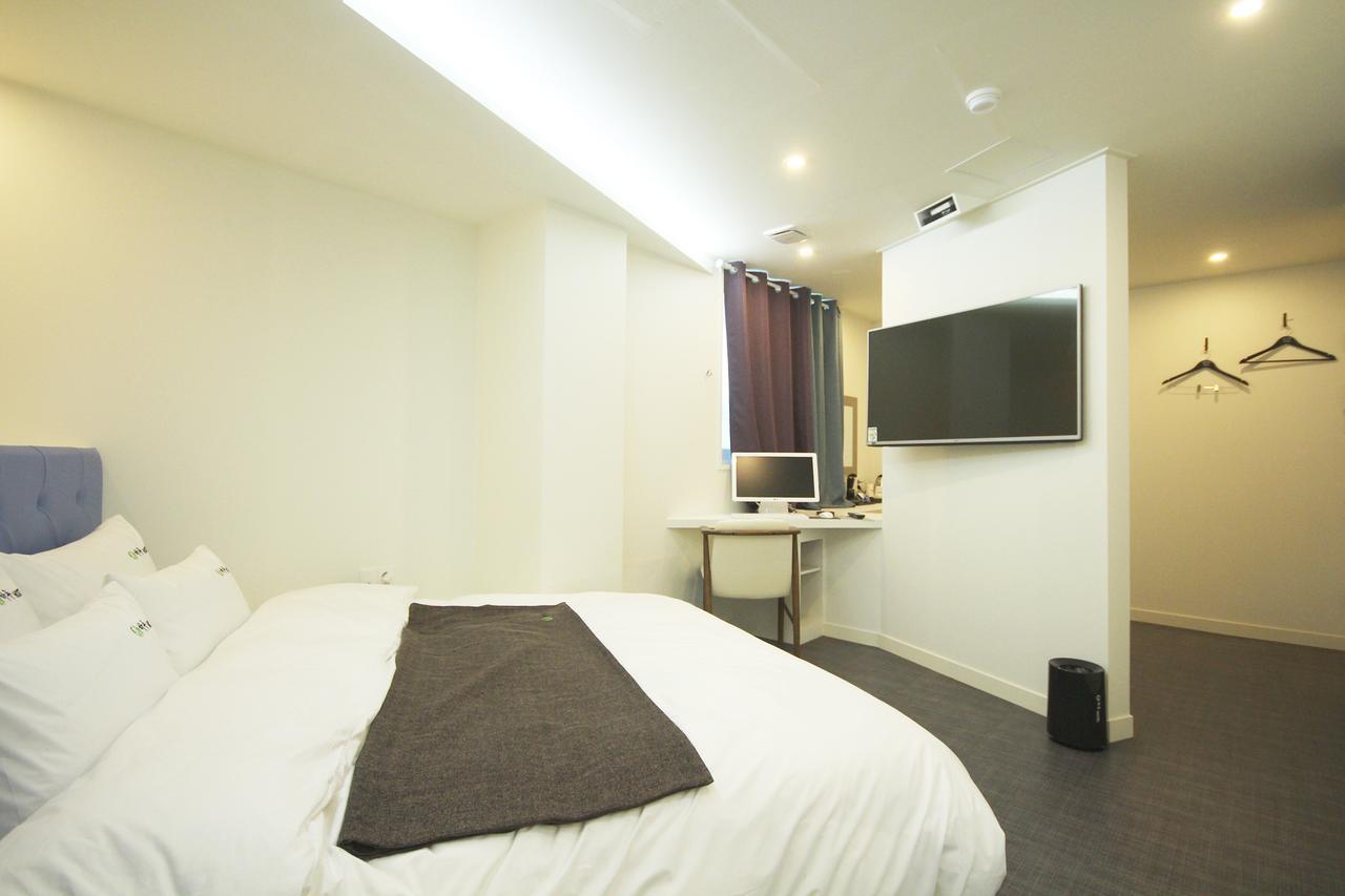 Haru Hotel Gimhae Экстерьер фото