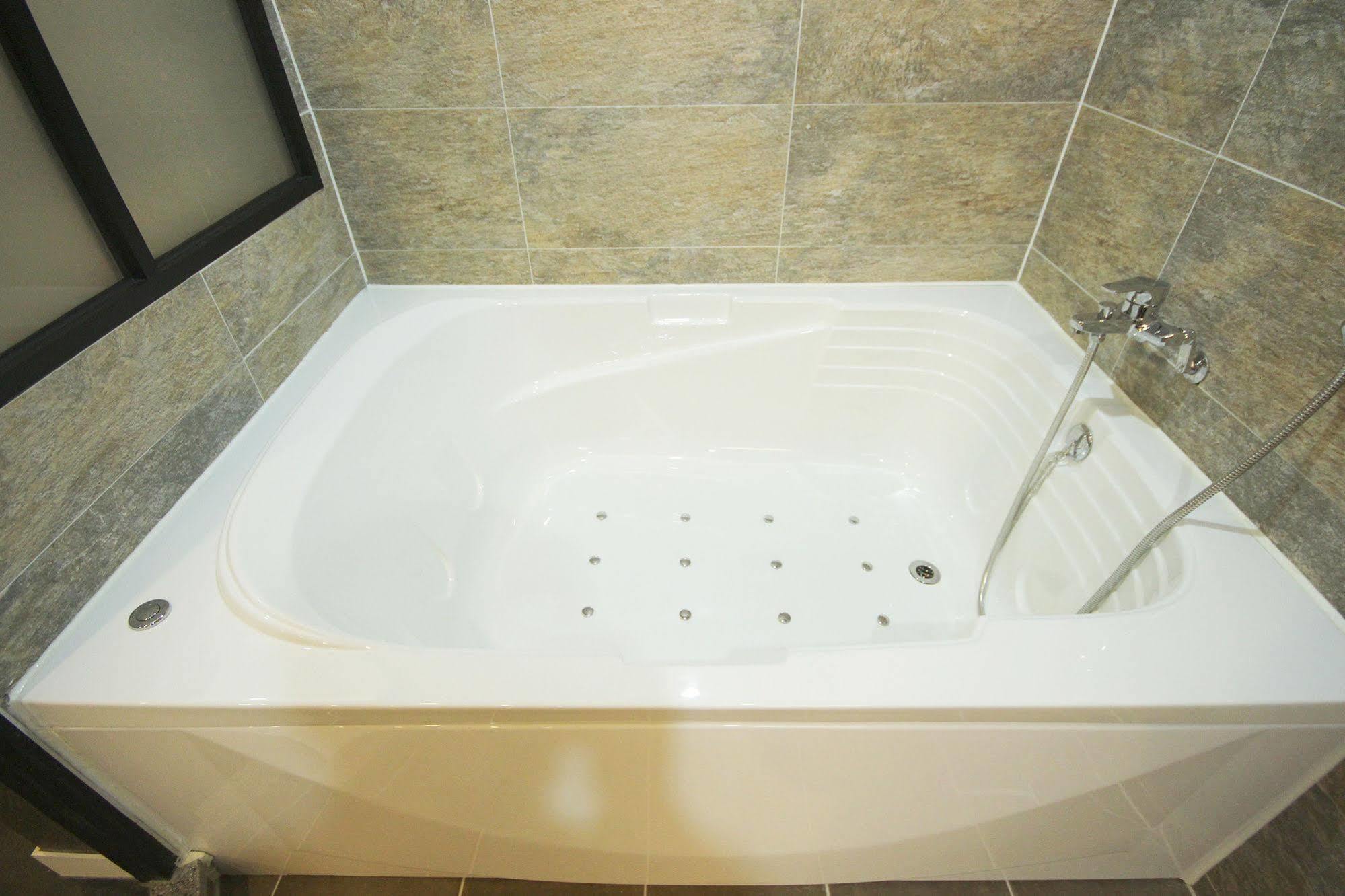 Haru Hotel Gimhae Экстерьер фото